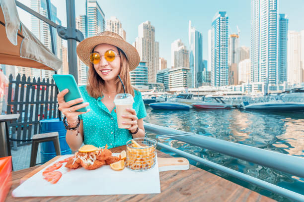 Internet Eyewear | How to Start Restaurant Business in Dubai: A Guide